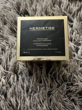 Hermetise Professional Collagen Moisturizer - Gold/Black